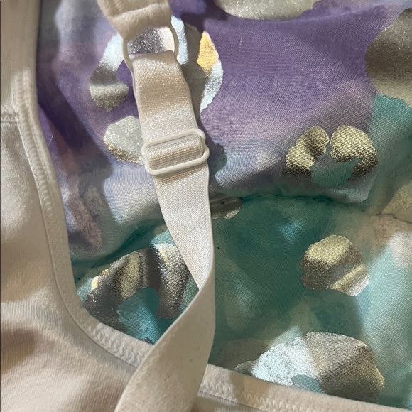 Puma Women's White Sports Bra-EUC - Picture 6 of 8